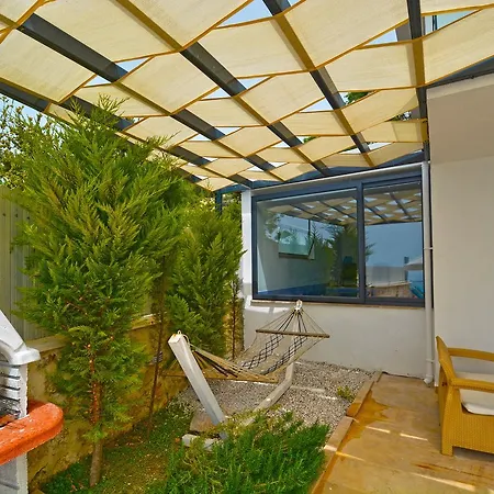 Private Loya